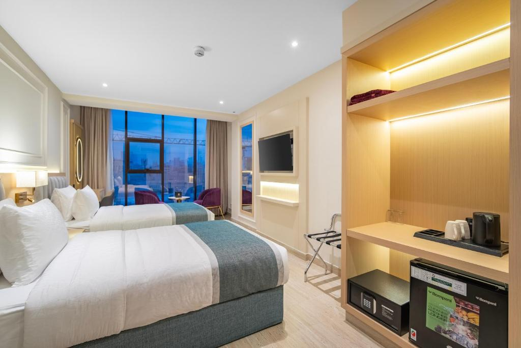 Grand Ambassador Hotel Room