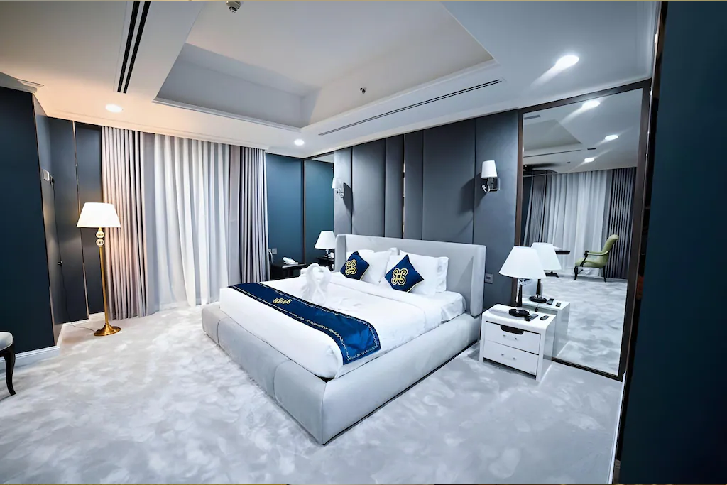 Seven Seas Hotel Room